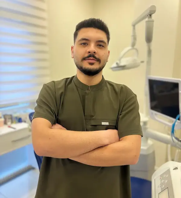 Dt. Ş. Mert Çobanoğlu - Uzman Diş Hekimi